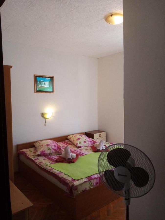 Apartments "Sun-Sea" ロパール エクステリア 写真